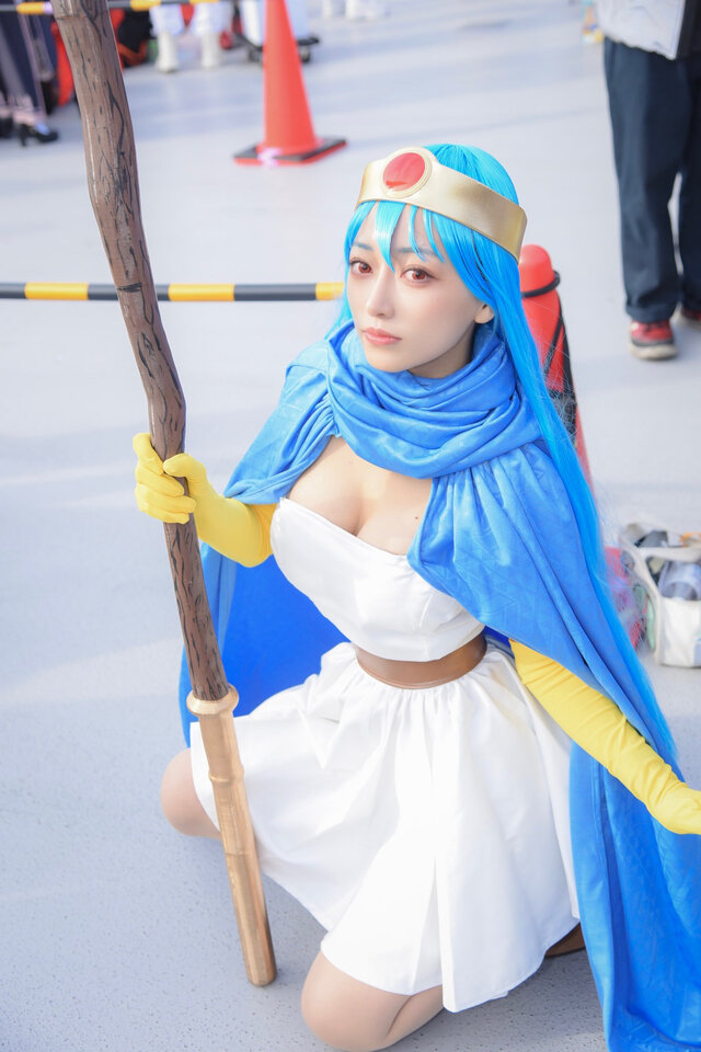 女賢者『ドラゴンクエストIII』／ミンミコ（X：@minmikoooooooo）
