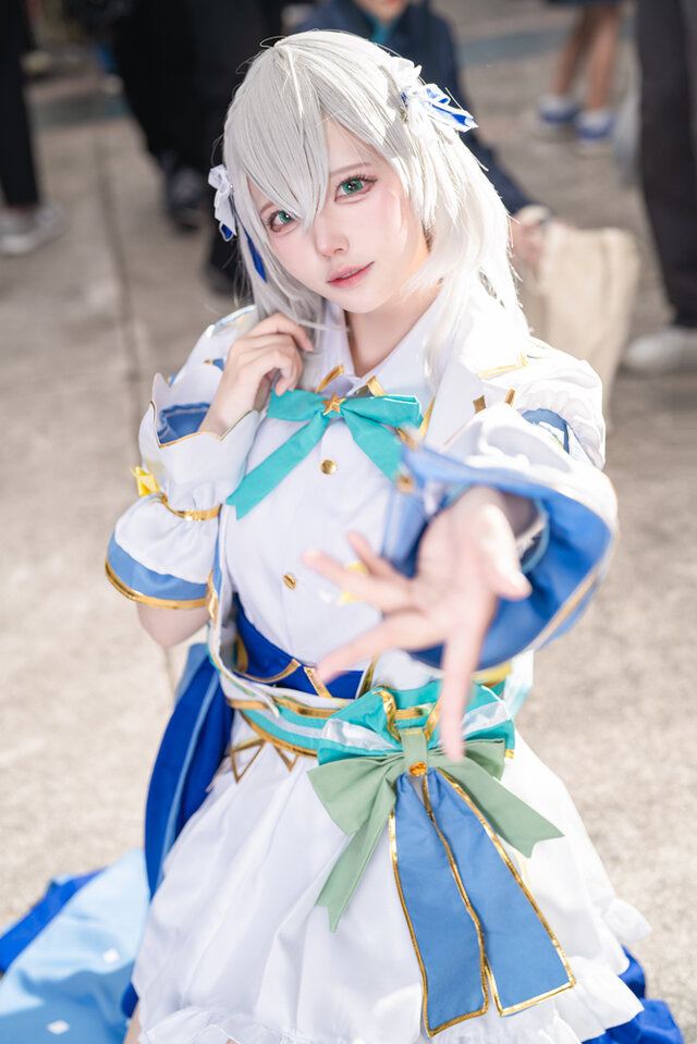 白銀ノエル「ホロライブ」／くもり（X：@huwa_kumori）