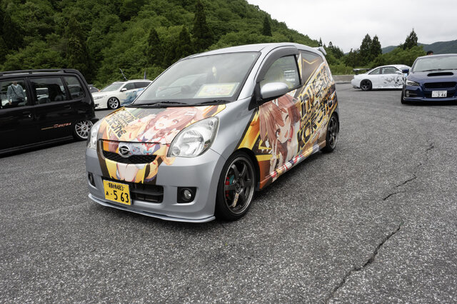 ガルウィングの湊あくあ＆紫咲シオンがイカす！「ホロライブ」「にじさんじ」など奥伊吹に集まったVTuber痛車まとめ【ARCChampionship 2025フォトレポ】