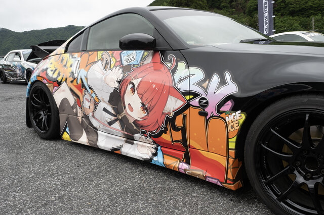 ガルウィングの湊あくあ＆紫咲シオンがイカす！「ホロライブ」「にじさんじ」など奥伊吹に集まったVTuber痛車まとめ【ARCChampionship 2025フォトレポ】