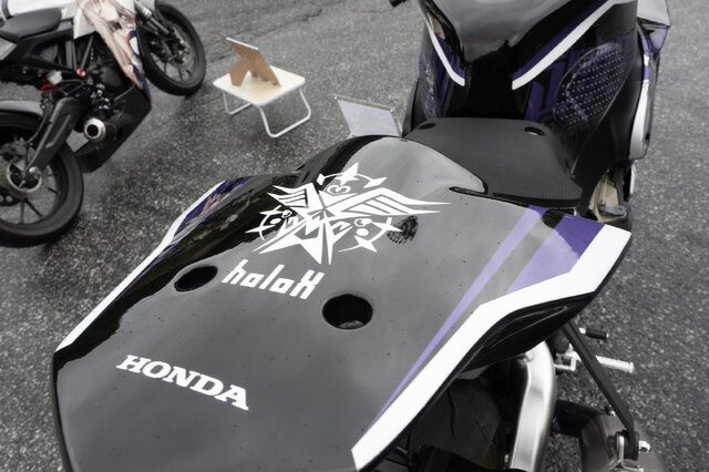 ホロライブ・ラプ様の痛車＆痛バイクが奥伊吹に集う！誕生日配信にあわせたファンの熱量が物凄かった【フォトレポ】
