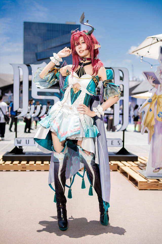 シャコンヌ／四巫日モミ（Instagram：momihi__444）