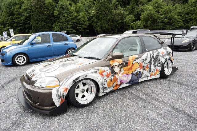 「SPY×FAMILY」「フリーレン」「リコリス」から懐かしの「Angel Beats!」まで！奥伊吹に集った人気アニメの痛車まとめ【ARCChampionship 2025フォトレポ】