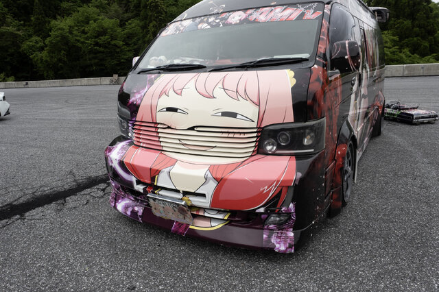 「SPY×FAMILY」「フリーレン」「リコリス」から懐かしの「Angel Beats!」まで！奥伊吹に集った人気アニメの痛車まとめ【ARCChampionship 2025フォトレポ】