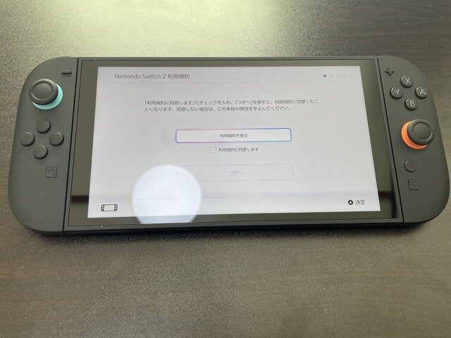 待望の「ニンテンドースイッチ2」開封の儀！大きいけど手に馴染むハードウェア、初代スイッチとのサイズも比べてみた