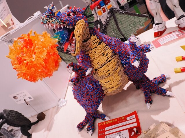 大迫力の「ガンダムバルバトス」から、ひっそり紛れていた「ずんだどん」まで見所目白押し！今年は展示スペースも拡大【八展2025フォトレポート】