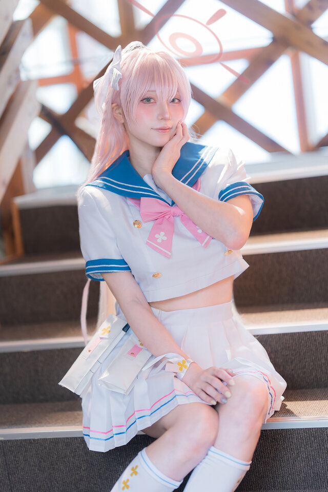 浦和ハナコ『ブルーアーカイブ』／えびびちり（X：@EBICHIRI_cos）、撮影： あいなめ（X：@HokkeIllust）
