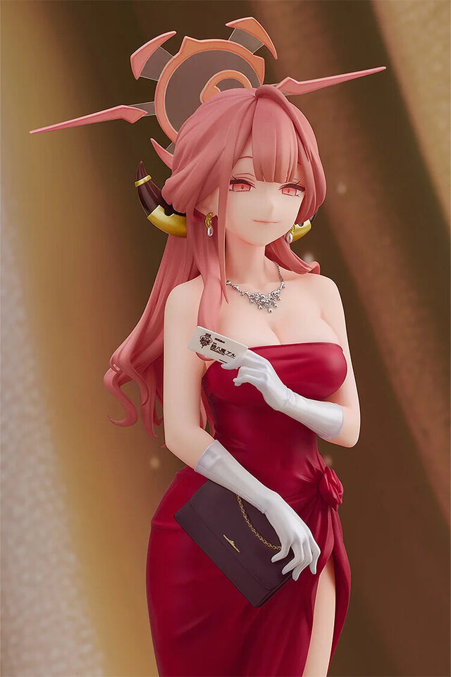 気品とセクシーさあふれる！『ブルアカ』より「アル（ドレス）」が予約受付中―ジャケットは着脱可能で色気たっぷり