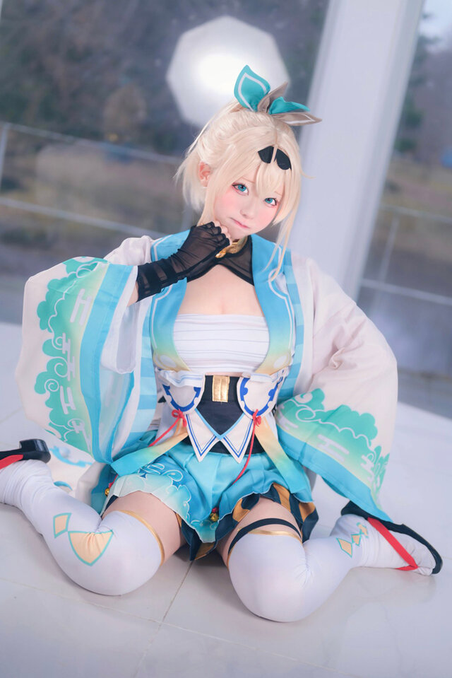 しほな（X：@shihonana_）、撮影：こへ（X：@Kohe_portrait）