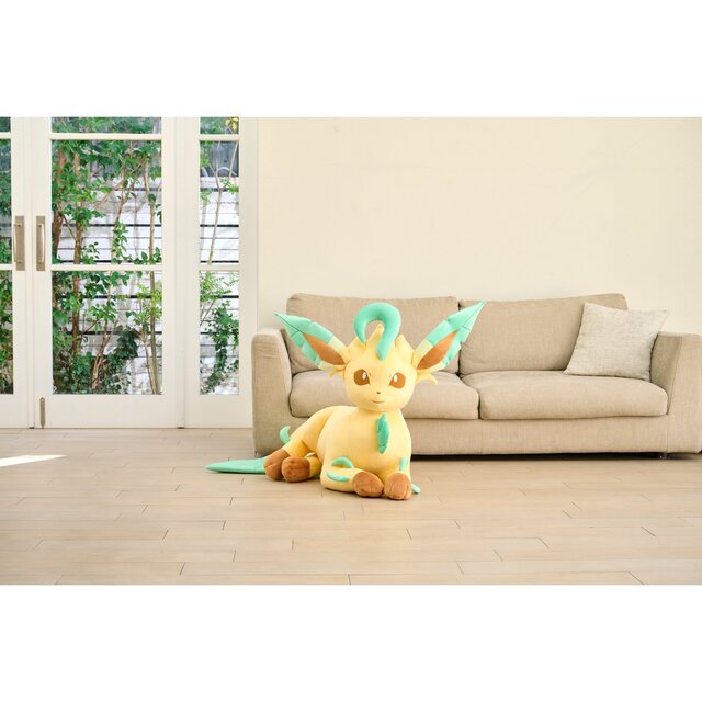意外とデカい…！ 『ポケモン』等身大のイーブイフレンズぬいぐるみ第3弾が受付開始―今回はリーフィア、グレイシア、ニンフィアの3種類
