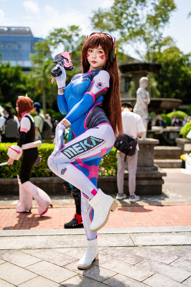 ディーバ『オーバーウォッチ』／Tsuru 鶴葵（Instagram：tsuru_cos_aoi）