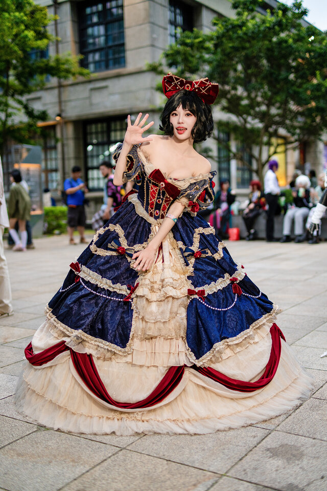 白雪姫／加藤桜（Instagram：sakura_skatingcosplayer）