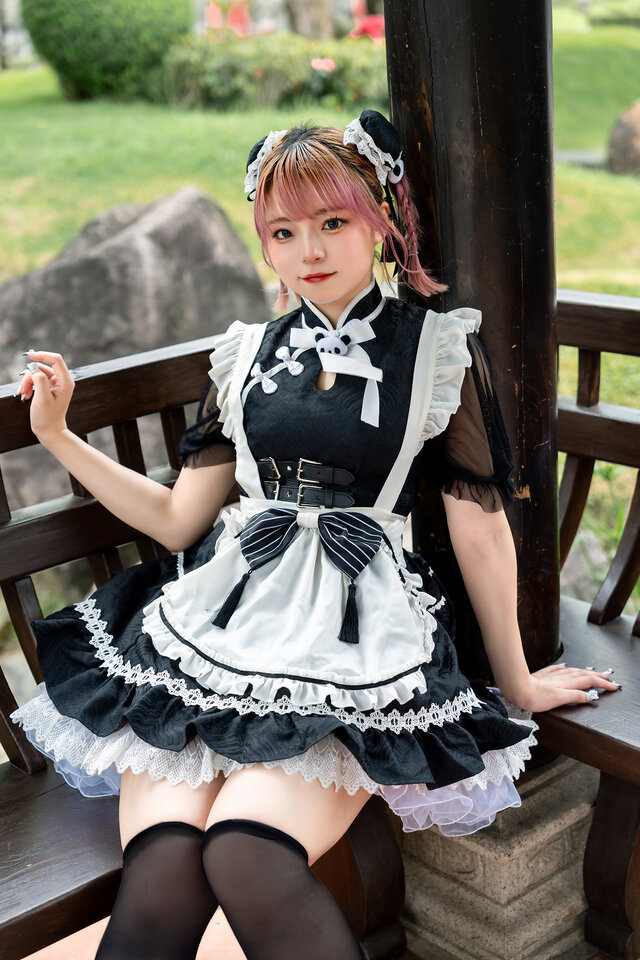 茉白すふれ（X：@ros_rin1017）、衣装：Epetce（X：@epetice）