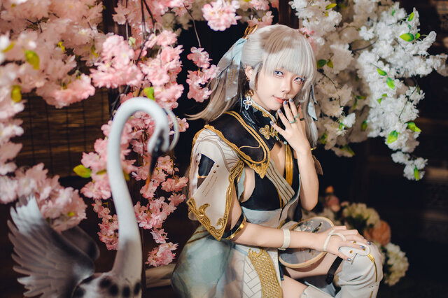 今汐『鳴潮』／四巫日モミ（Instagram：momihi__444）