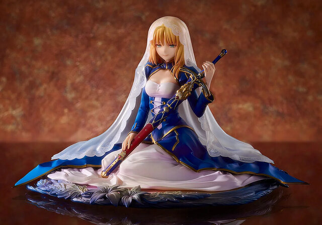 聖剣を抱えた姿が神々しい……！『Fate/stay night』原点の物語「Garden of Avalon」より、セイバーがスケールフィギュア化