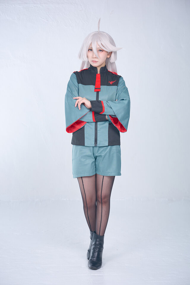 ミオリネ・レンブラン「機動戦士ガンダム 水星の魔女」／中野べこ（X：@bacon1007cos2nd）、撮影：ダリ（X：@dali_cameko）
