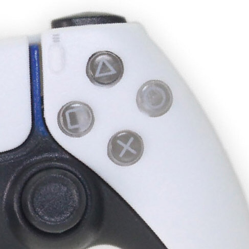 PS5のコントローラーをミニサイズで再現！方向キーとアクションボタンには透明パーツを使用