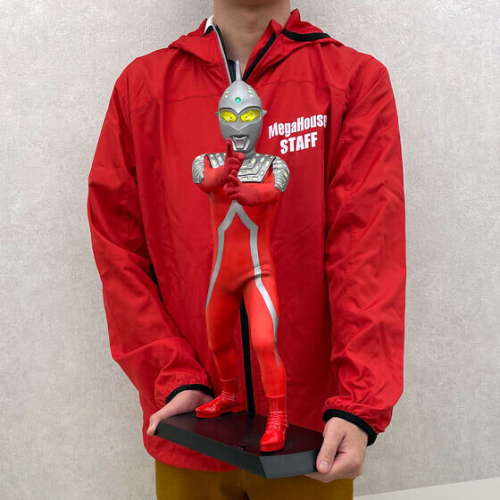 大迫力の40cmスケール「ウルトラセブン」フィギュアが抽選販売へ！ライト＆サウンドギミックで臨場感を演出
