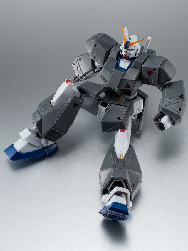 ポケットの中の戦争より「ROBOT魂 ガンダムNT-1」がチョバム・アーマー装備で一般販売！アーマーは部位毎に着脱可能