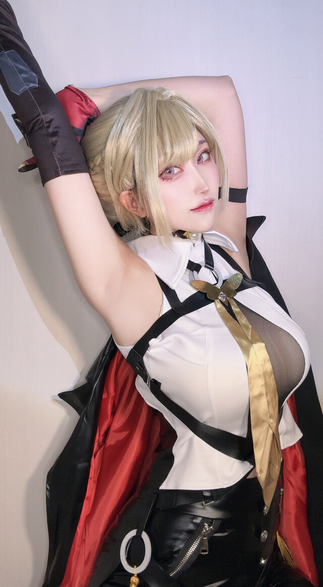 イヴリン／神説kamise（X：@kamise847）