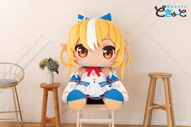 あまりにもデカい！「ホロライブ」兎田ぺこら、宝鐘マリンら4人の超特大ぬいぐるみ「どきゅーと」が受注販売