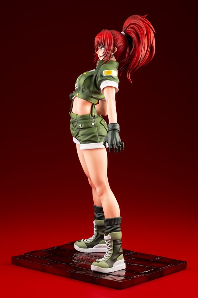 『KOF』より「覚醒レオナ」が山下しゅんや氏の描きおろしで立体化！狂気の表情や深紅の髪、全体の影塗装でただならぬ雰囲気に