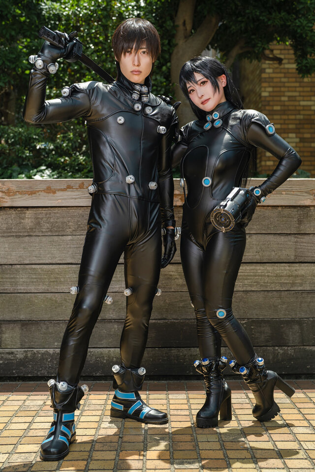 レイカ「GANTZ」／佐倉こむぎ（X：@aris_cos）、玄野計「GANTZ」／レイ（X：@ssbu__ray）