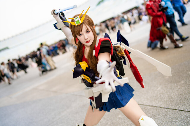 ゴッドガンダムガンダム（擬人化）／「Zeal Official Account」（Instagram：zeal.hk）