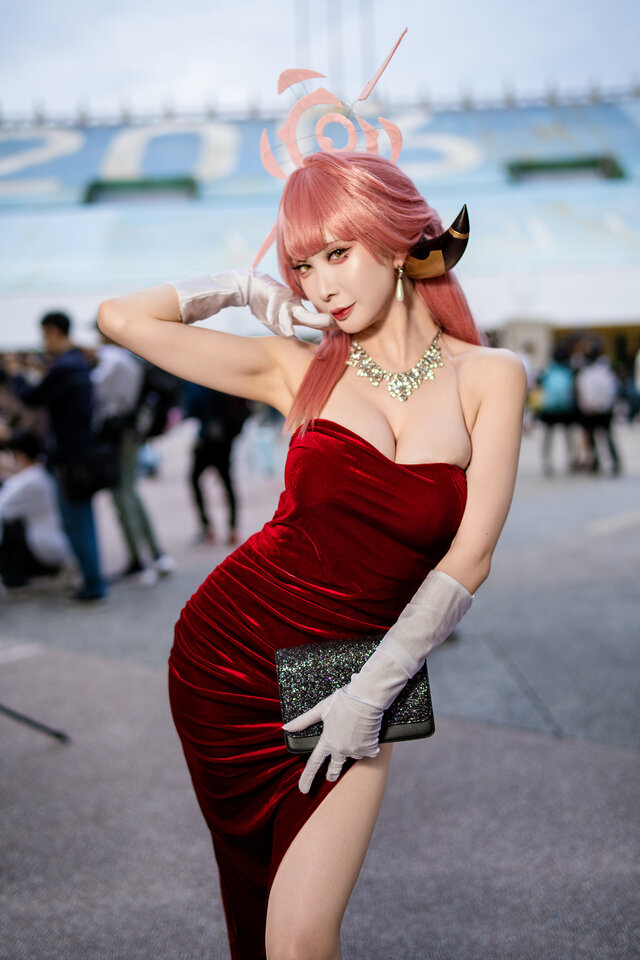 陸八魔アル『ブルーアーカイブ』／小律（Instagram：ritsuoxo、X：@ritsu_OxO）