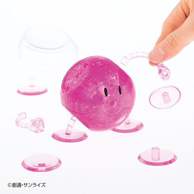 ガンダムやシャア専用ザクII、ハロたちの“立体パズル”が美しい…キラキラ輝く「クリスタルパズル」に登場