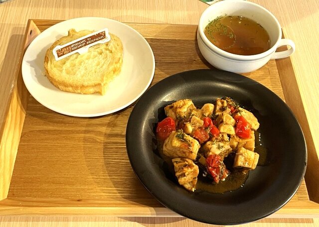 「メタファー：リファンタジオ展」が大阪にやってきた！展示やグッズ追加に加えコラボカフェも同時開催―目もお腹も満たせる内覧会レポート