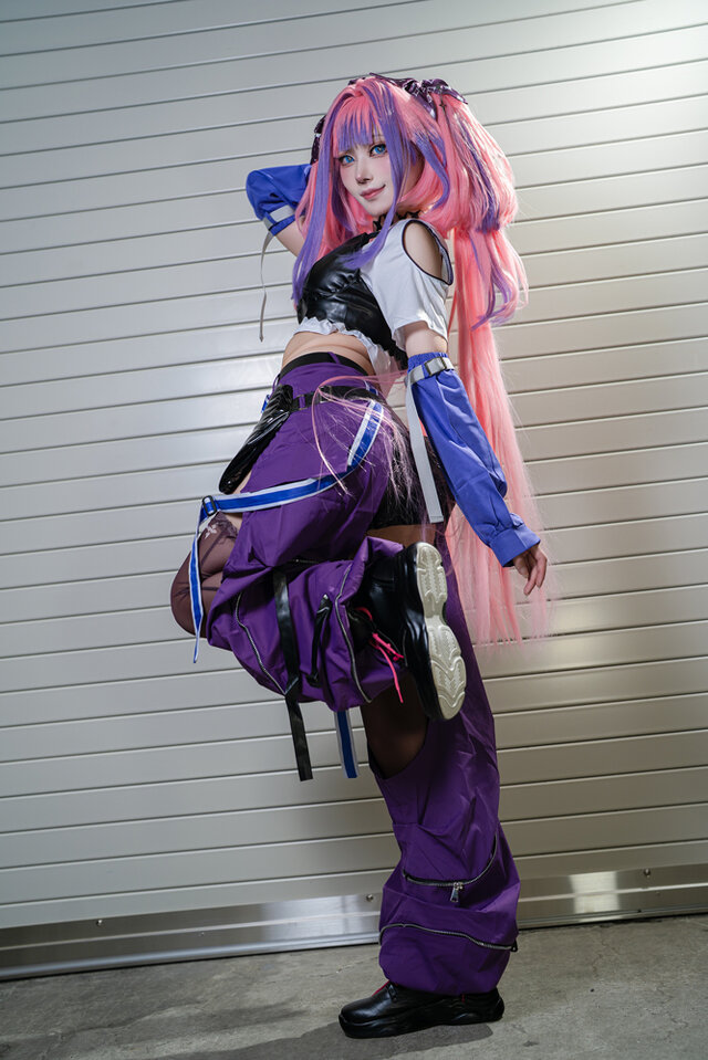 綺々羅々ヴィヴィ「ホロライブ」／壱村 あん（X：@ancho_cos）