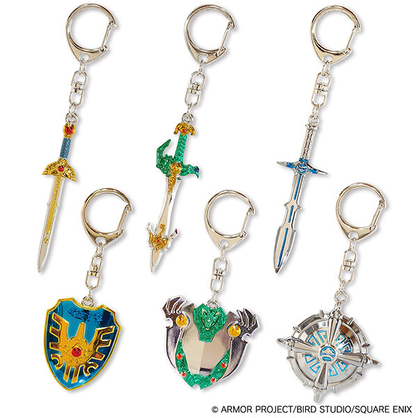 『ドラクエ』ロトの剣や天空の盾など、強力な装備がズラリ！人気のメタリックキーホルダーが再受注開始