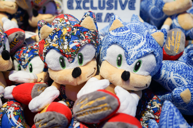 セガ、渋谷に公式ストア「SEGA STORE TOKYO」出店！限定デザインのソニックが展示の新店舗に突撃―COO・内海州史氏も登壇のオープニングセレモニーをレポート