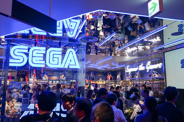 セガ、渋谷に公式ストア「SEGA STORE TOKYO」出店！限定デザインのソニックが展示の新店舗に突撃―COO・内海州史氏も登壇のオープニングセレモニーをレポート