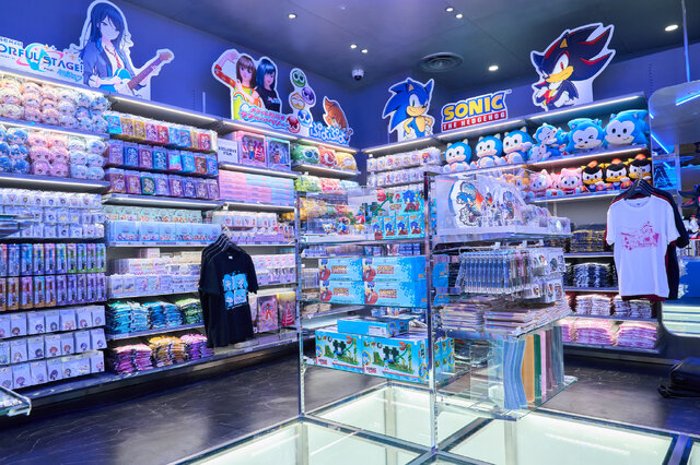 セガ、渋谷に公式ストア「SEGA STORE TOKYO」出店！限定デザインのソニックが展示の新店舗に突撃―COO・内海州史氏も登壇のオープニングセレモニーをレポート