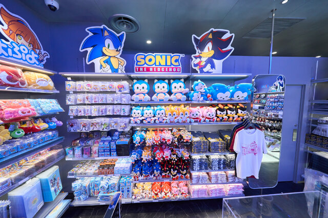 セガ、渋谷に公式ストア「SEGA STORE TOKYO」出店！限定デザインのソニックが展示の新店舗に突撃―COO・内海州史氏も登壇のオープニングセレモニーをレポート