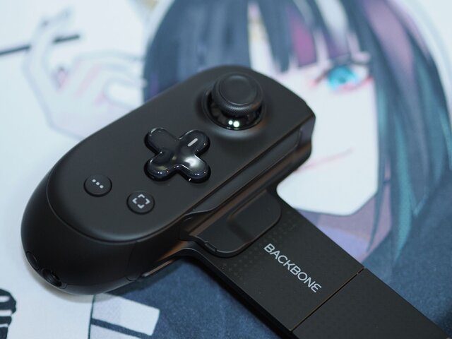 ゲームのお供に選びたいのは間違いなくコイツ！！スマホもPCもイケるコントローラー「Backbone Pro」を実際に触ってみた
