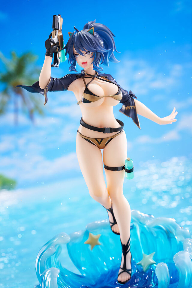 「kson」水着フィギュアが大迫力！挑発するような表情とやんちゃなポージングで魅力を表現