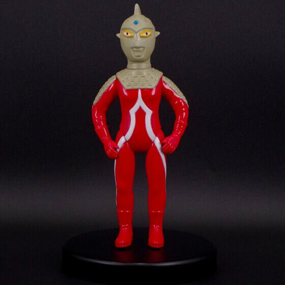 懐かしさ漂う昭和レトロカラー！「ウルトラセブン」人気キャラクターのフィギュア全5種ラインナップーメトロン星人は“ちゃぶ台”が付属