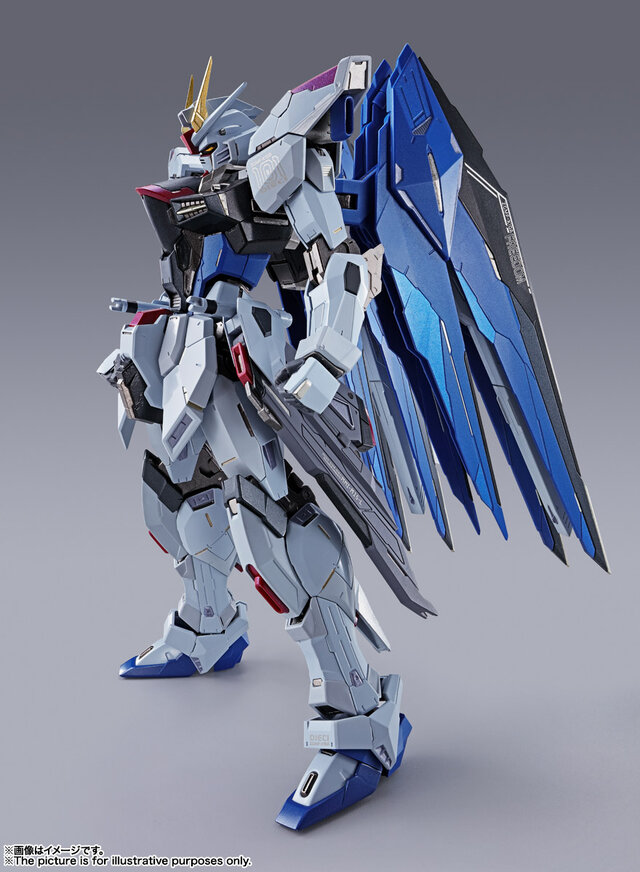 METAL BUILD「フリーダムガンダム CONCEPT 2」が待望の再販！プロヴィデンスと争う新規撮りおろしカットもカッコイイ