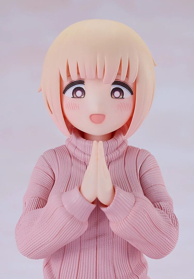 ムチムチニット&黒タイツの質感がバッチリ再現…！「ドカ食いダイスキ！もちづきさん」まさかの立体化