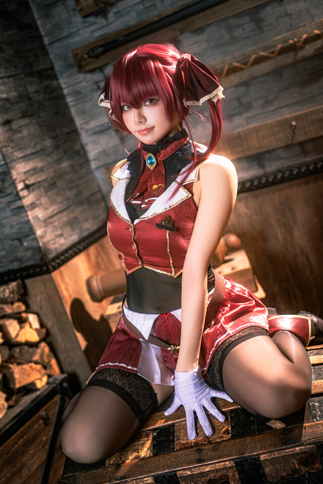 天海せな（X：@senanana_cos）