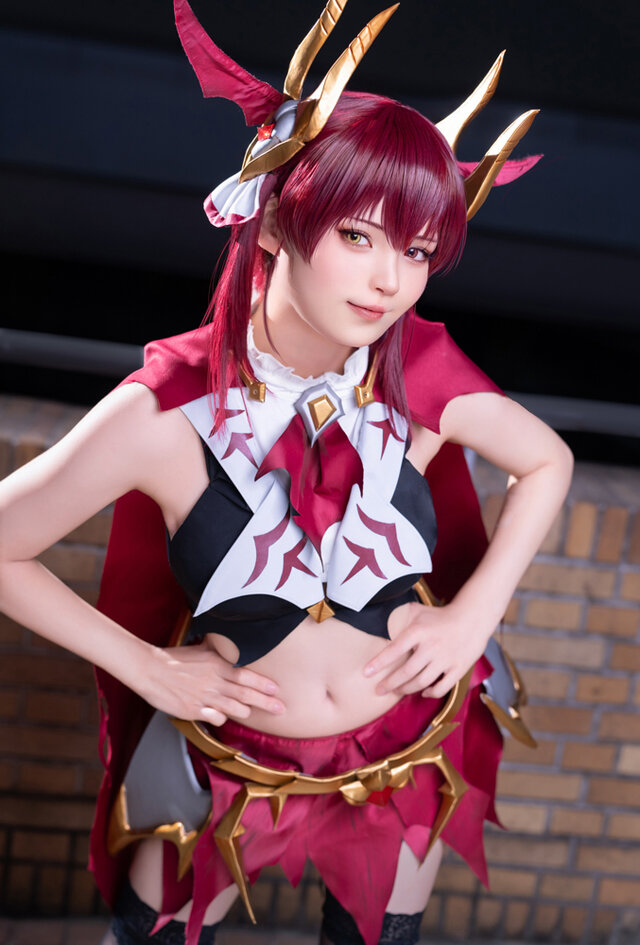 あおい（X：@_aoi_oi）、撮影：Shara（X：@@sugasugamomiage）