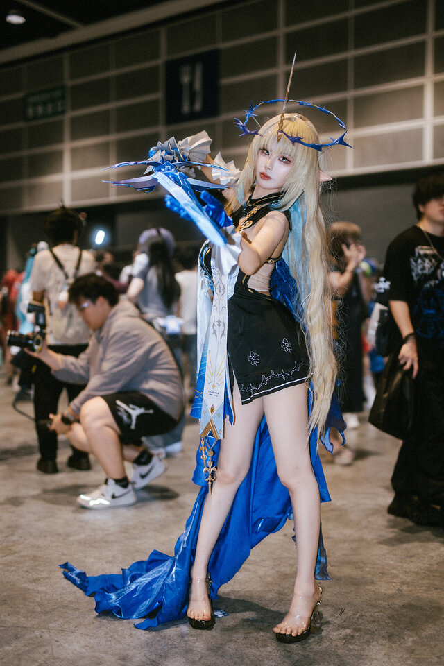 フルールドリス『鳴潮』／miya（Instagram：miya._young06）