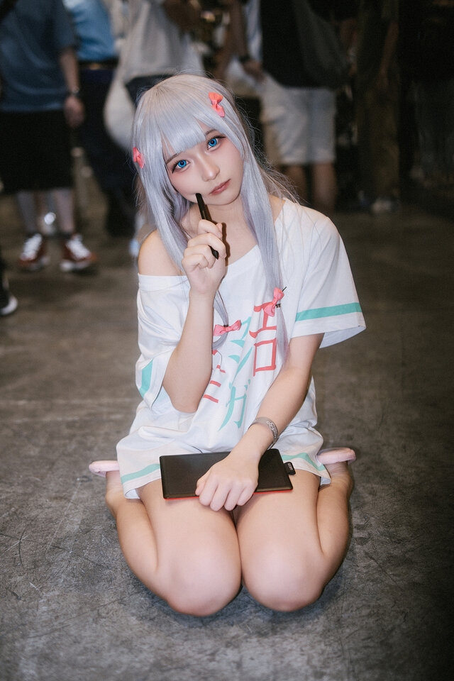 和泉紗霧 「エロマンガ先生」／はるか（Instagram：sharkumaaa）