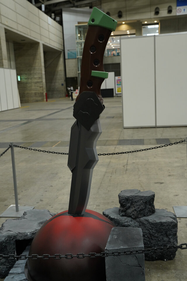 綾波レイ、アスカの大型造形物も！「エヴァワンフェス」珠玉の作品が大集結、放送30周年を記念した特別コラボ企画の様子をお届け【WF2025夏】