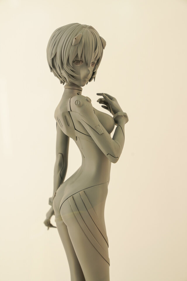 綾波レイ、アスカの大型造形物も！「エヴァワンフェス」珠玉の作品が大集結、放送30周年を記念した特別コラボ企画の様子をお届け【WF2025夏】