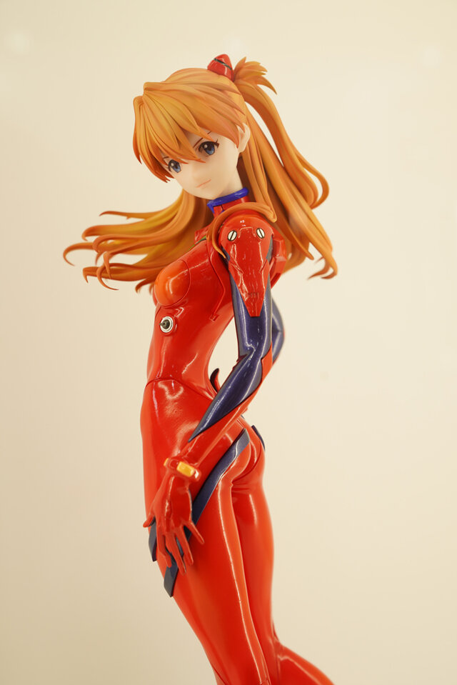綾波レイ、アスカの大型造形物も！「エヴァワンフェス」珠玉の作品が大集結、放送30周年を記念した特別コラボ企画の様子をお届け【WF2025夏】