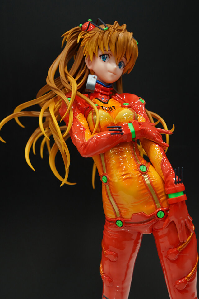 綾波レイ、アスカの大型造形物も！「エヴァワンフェス」珠玉の作品が大集結、放送30周年を記念した特別コラボ企画の様子をお届け【WF2025夏】
